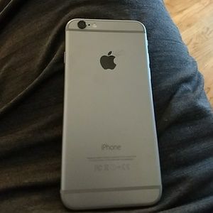 Iphone 6 unlocked PRICE NEGOTIABLE
